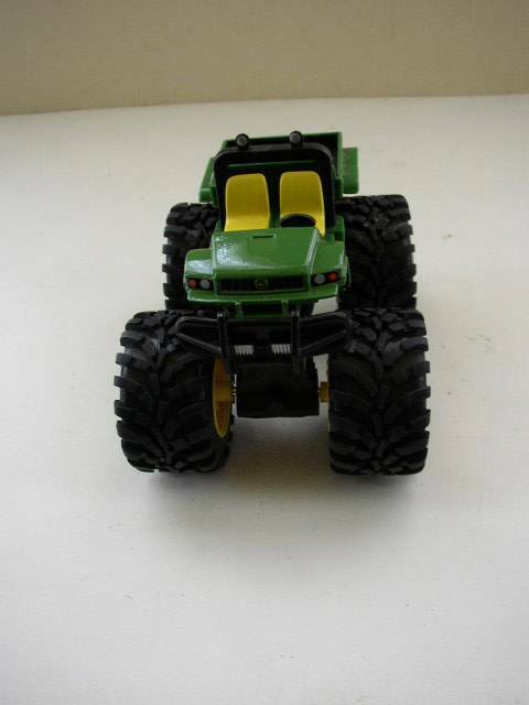 Ertl, John Deere – Gator, Diecast Tractor 3.5 x 4.5 x 3.5 Inches