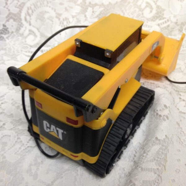 Caterpillar Construction Equipment with Remote 9in x 5in x 4in