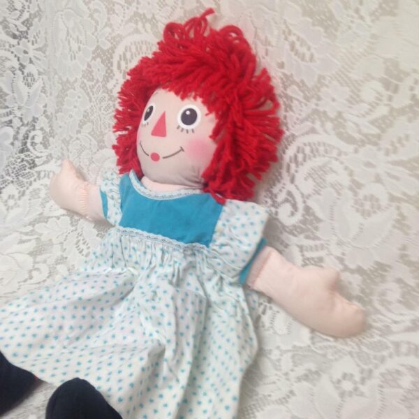 Hasbro 2002, 16in Raggedy Ann Doll in Blue Hearts Printed Dress