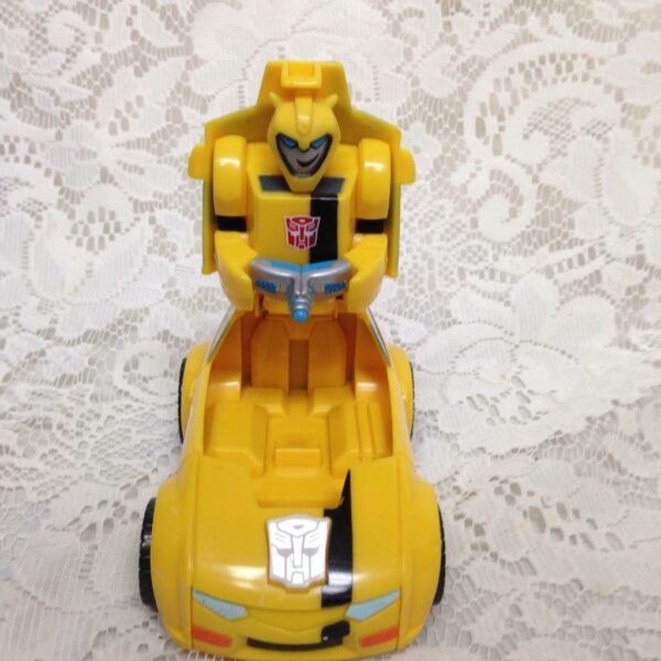 2007 Hasbro Bumble Bee- Robot Transformer 5in x 3in x 2.5in