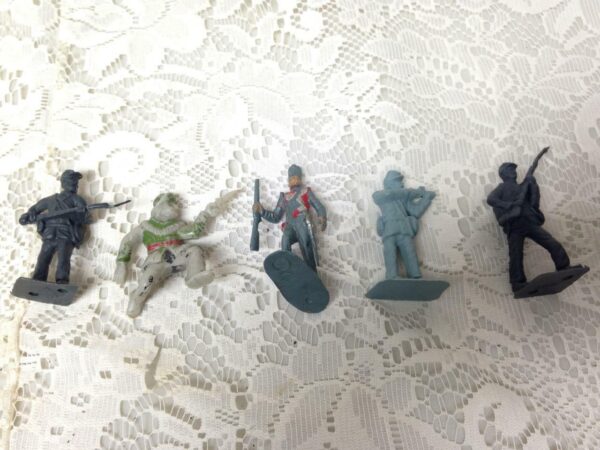 Vintage, Painted, 5-pcs Miniature Soldiers 2 to 2.5in each (#9)