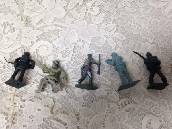 Vintage, Painted, 5-pcs Miniature Soldiers 2 to 2.5in each (#9)