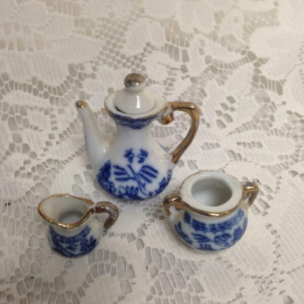 Vintage, Norcross, Blue Willow 8pc Doll House - Miniature Tea Set for 2