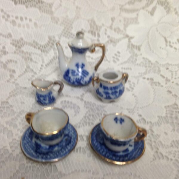 Vintage, Norcross, Blue Willow 8pc Doll House - Miniature Tea Set for 2