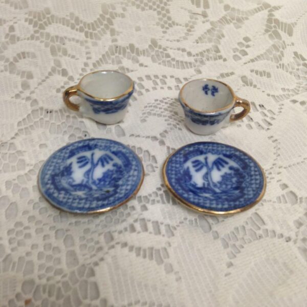 Vintage, Norcross, Blue Willow 8pc Doll House - Miniature Tea Set for 2