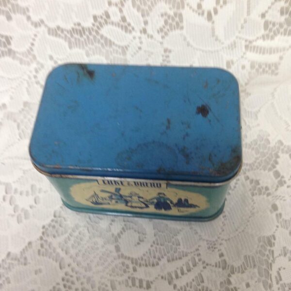 Rare 1948 Child's Wolverine Delft 2-pc Bread Box