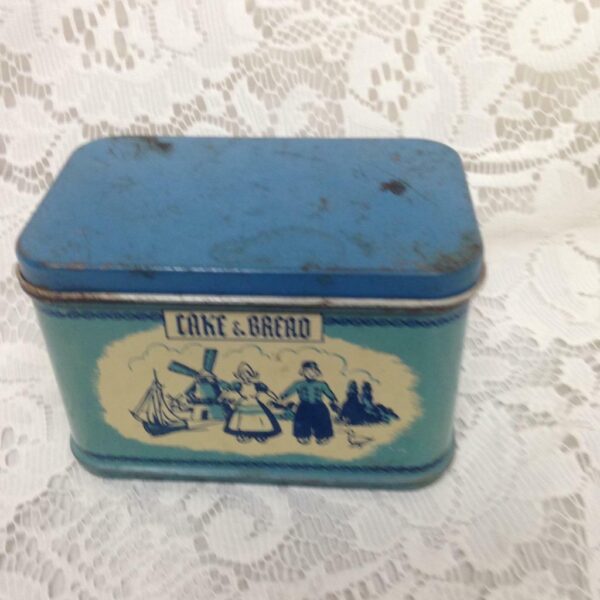 Rare 1948 Child's Wolverine Delft 2-pc Bread Box