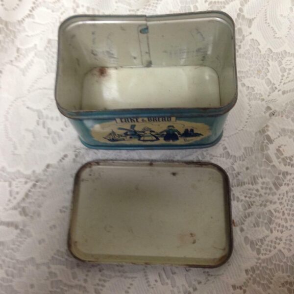 Rare 1948 Child's Wolverine Delft 2-pc Bread Box