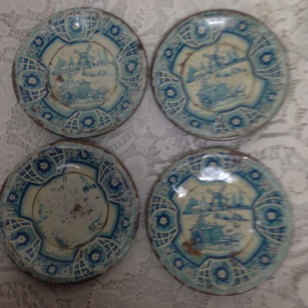 1940s Wolverine, Delft 4-pc Child's Tin Plates