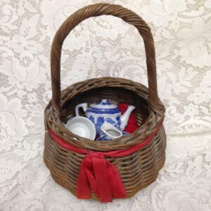 Vintage, Japan, Blue Willow, 12pc Child’s Tea Set - in a Basket