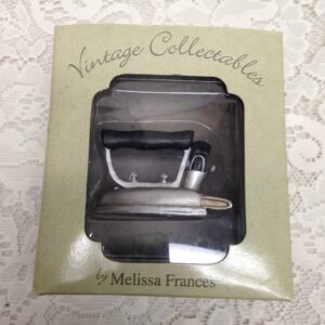 Rare Vintage Collectable Clothes Iron by Melissa Frances in Orig. Box 3inx2in