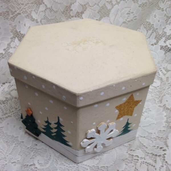 Large, 3in 1 Nesting Christmas Boxes Size 8in; 6.5in and 5in