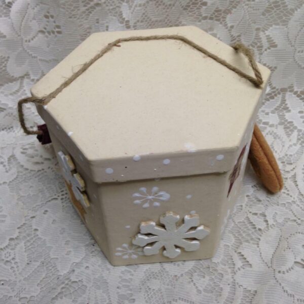 Large, 3in 1 Nesting Christmas Boxes Size 8in; 6.5in and 5in