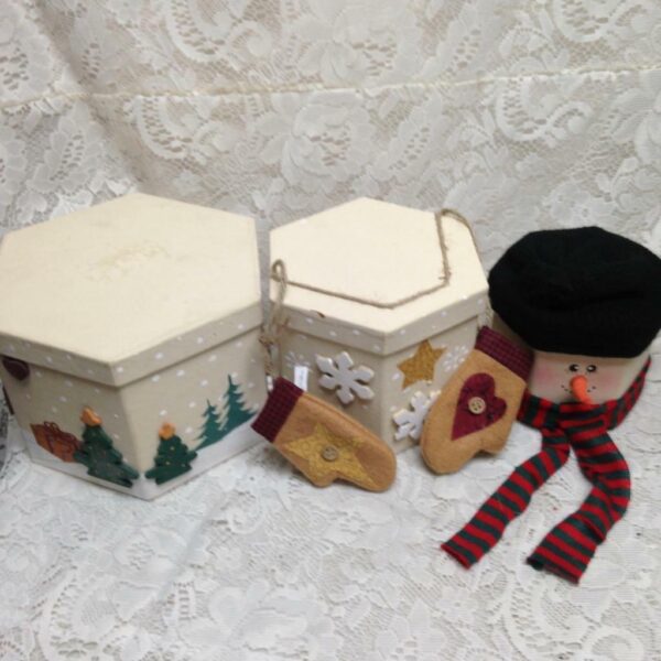 Large, 3in 1 Nesting Christmas Boxes Size 8in; 6.5in and 5in