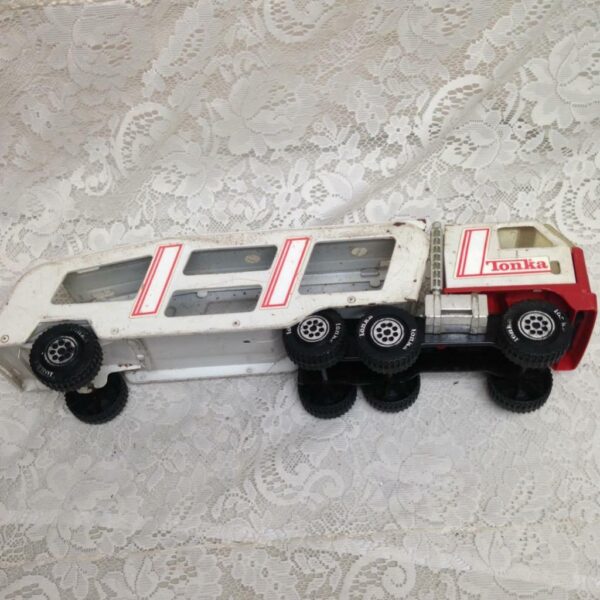 Vintage, Large Mighty Tonka Pressed Metal Car Carrier 19in L x 6in H x 4.5in W