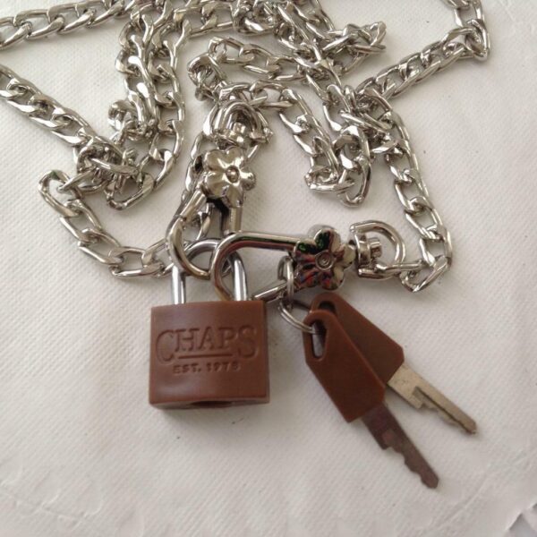 Vintage Chaps Lauren Padlock-2Keys Charm-Pendant 40in Silver Tone Chain Necklace