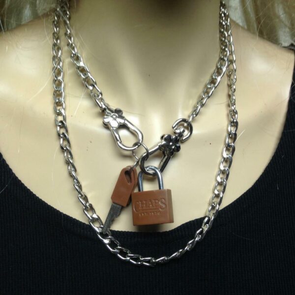 Vintage Chaps Lauren Padlock-2Keys Charm-Pendant 40in Silver Tone Chain Necklace