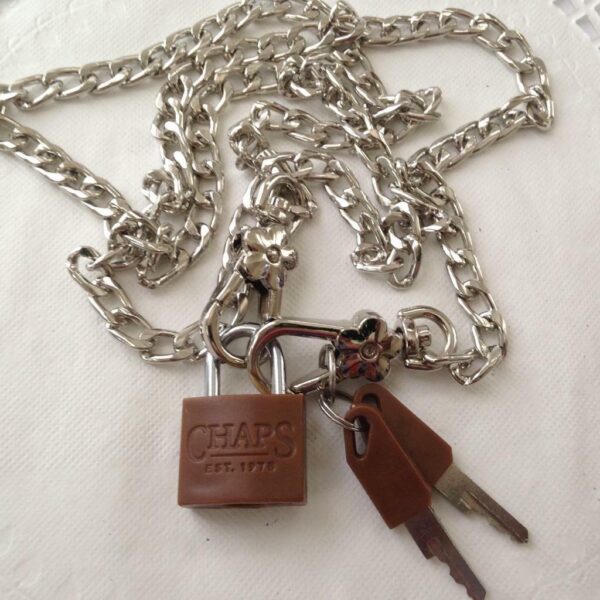 Vintage Chaps Lauren Padlock-2Keys Charm-Pendant 40in Silver Tone Chain Necklace