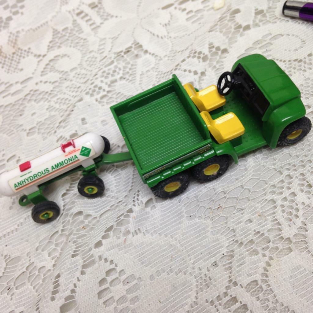 2pc, John Deere 6in Long Mini Tractor and Wagon Set