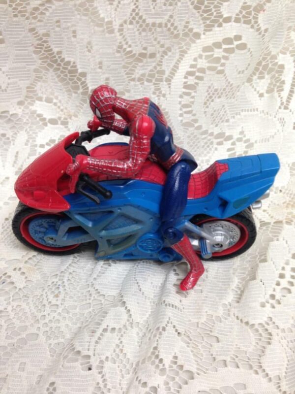 Marvel The Amazing Spiderman with Bike 5in x 6in (C)