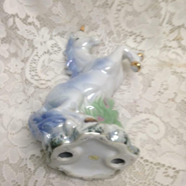 Vintage Unicorn Ceramics Figurine. 9in x 7in