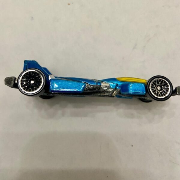 Vintage Hotwheels-Mattel Inc. 2000 Jet Threat (blue)