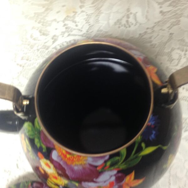 MacKenzie Childs Black Flower Market Enamelware 4.5 Qts Tea Kettle with 4 Mugs