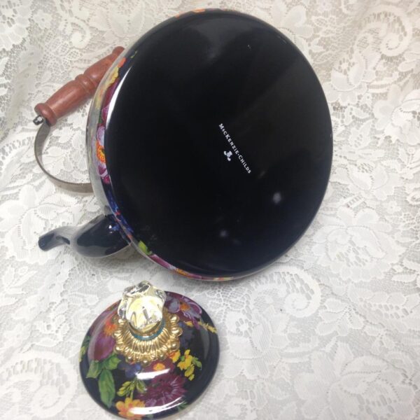 MacKenzie Childs Black Flower Market Enamelware 4.5 Qts Tea Kettle with 4 Mugs