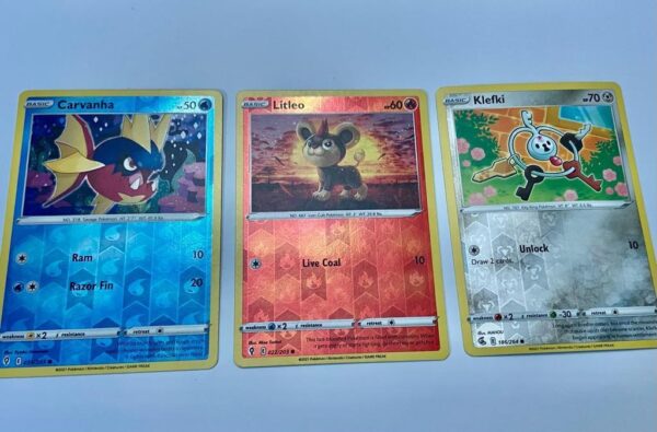 Lot (H) 3 Pokemon Reverse Holo Cards and 3 Pokemon Fan Arts