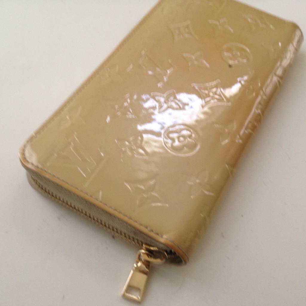 Louis Vuitton Beige Yellow Vernis Mono Zippy Long Wallet 7.5in x 4in( SP1172)