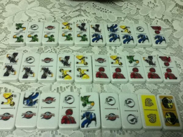 Power Rangers Battle Dominoes, 7.5in x 4.5in x 2in Tin Box