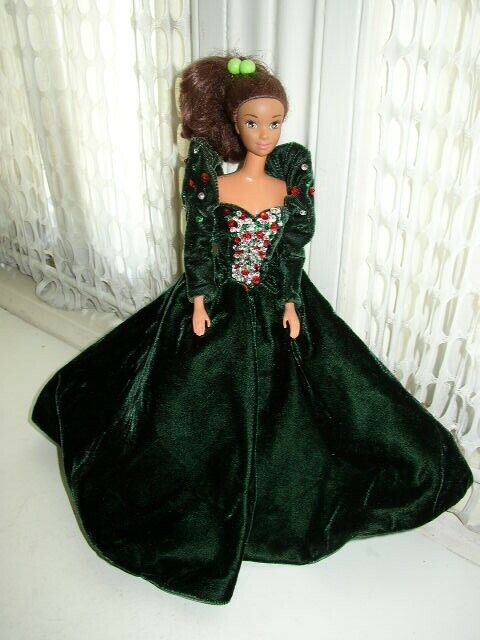 Vintage Disney Barbie-Belle in Fabulous Green Gown