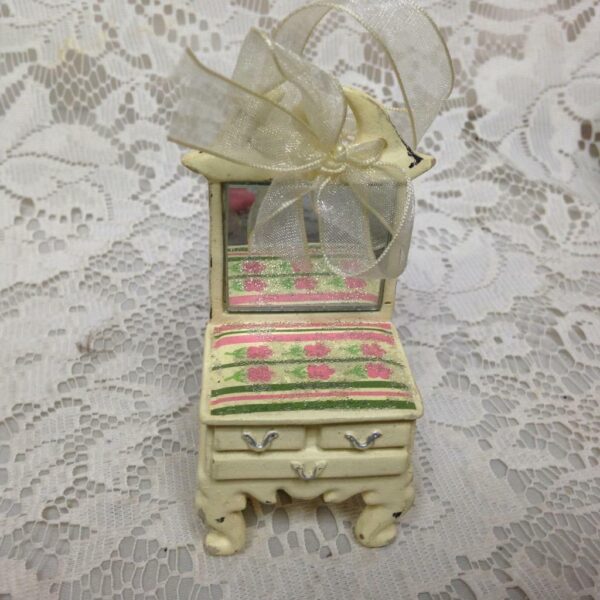 Dolls, Beige Dresser Chair or Ornament 4in x 2in x 2.5in