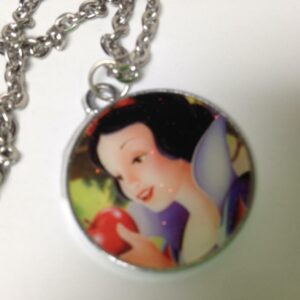 Beautiful, Disney Snow White Pendant Necklace with 20in Silver Tone Chain