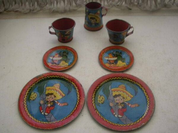 1940s Ohio Art #80 Mexican Boy Child’s Tin Tea Set