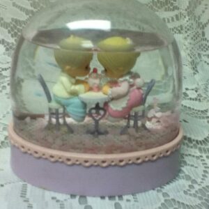 1992 Precious Moments, Loving is Sharing, 4inx4inx2.5in Snow Bubble Glass Dome