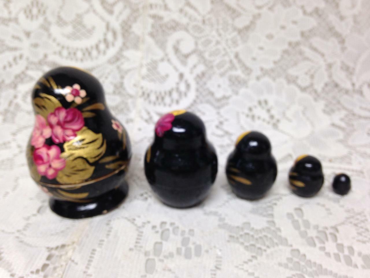 Vintage, 5pc Russian Nesting Dolls