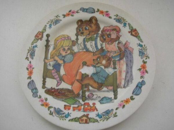 Pair of Oneida De Luxe Fairy Tale Children Plates- Raggedy Ann & Goldilocks