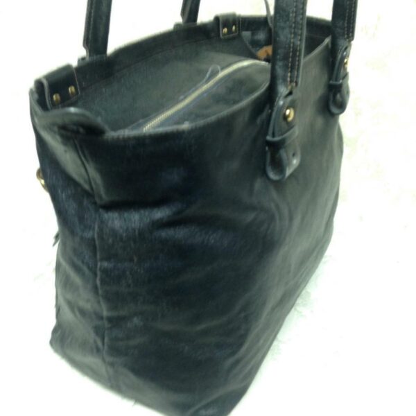 Authentic, Chloe Large Black Distressed Leather Shoulder Bag 12inx12inx7in