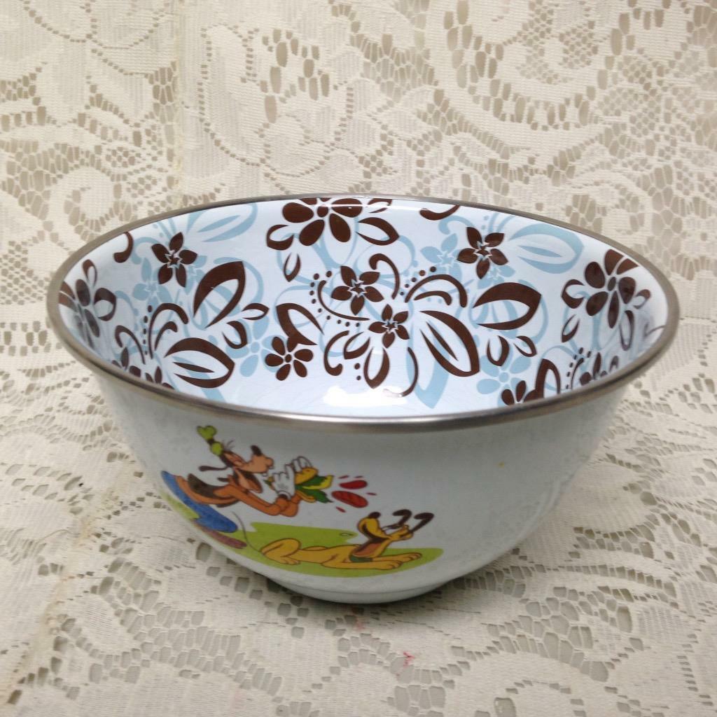 Disney, Childs Goofy and Pluto Enamelware Bowl 3in H x 6in D