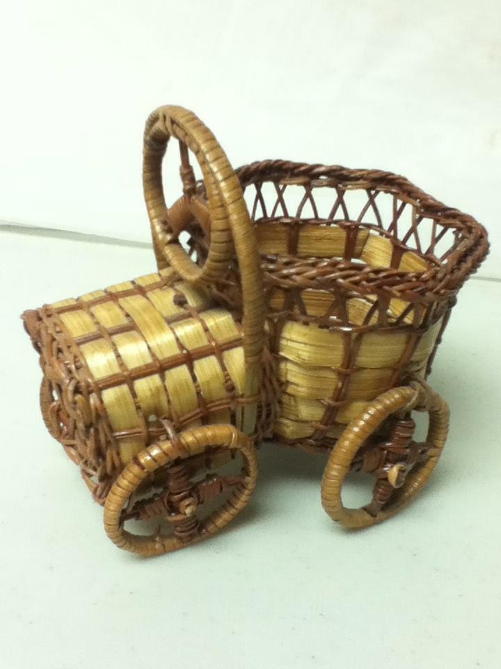 Vintage, Handcrafted, 6in x5in x4in Figural Wicker Automobile Planter