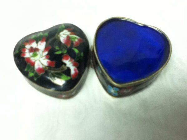 Vintage, Beautiful, Cloisonne, Heart-Shape, Hinged, Black, Floral Trinket Box