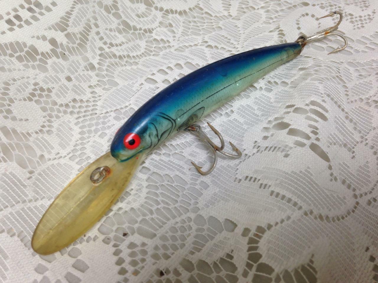 Vintage Fishing Lures, Blue with Red Eyes, 6.5in L x 2in W