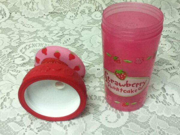 TCFC- Zak Design, Strawberry Shortcake 8.5 inch, Cup with Lid