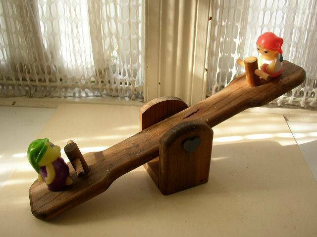 1986 Playskool Wooden See Saw with 2 Figures