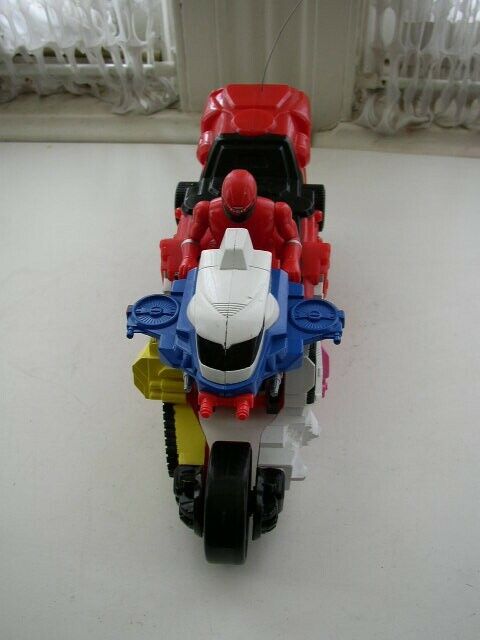 2006 Bandai, Power Rangers, 11inx5in Biker-Robot