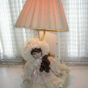 Beautiful, Figural Doll Electric Table Lamp