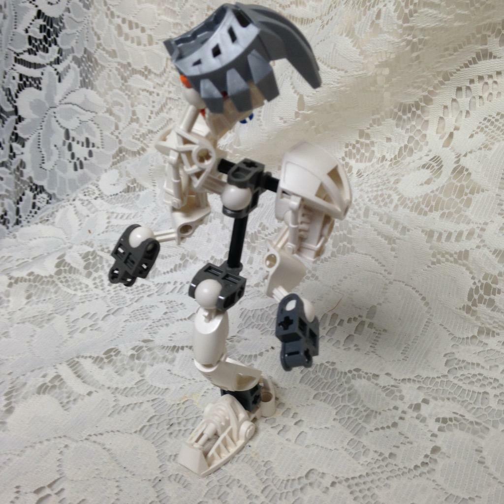 Vintage, Rare, Lego, Bionicle One Legged Alien 7in x 4in x 2in