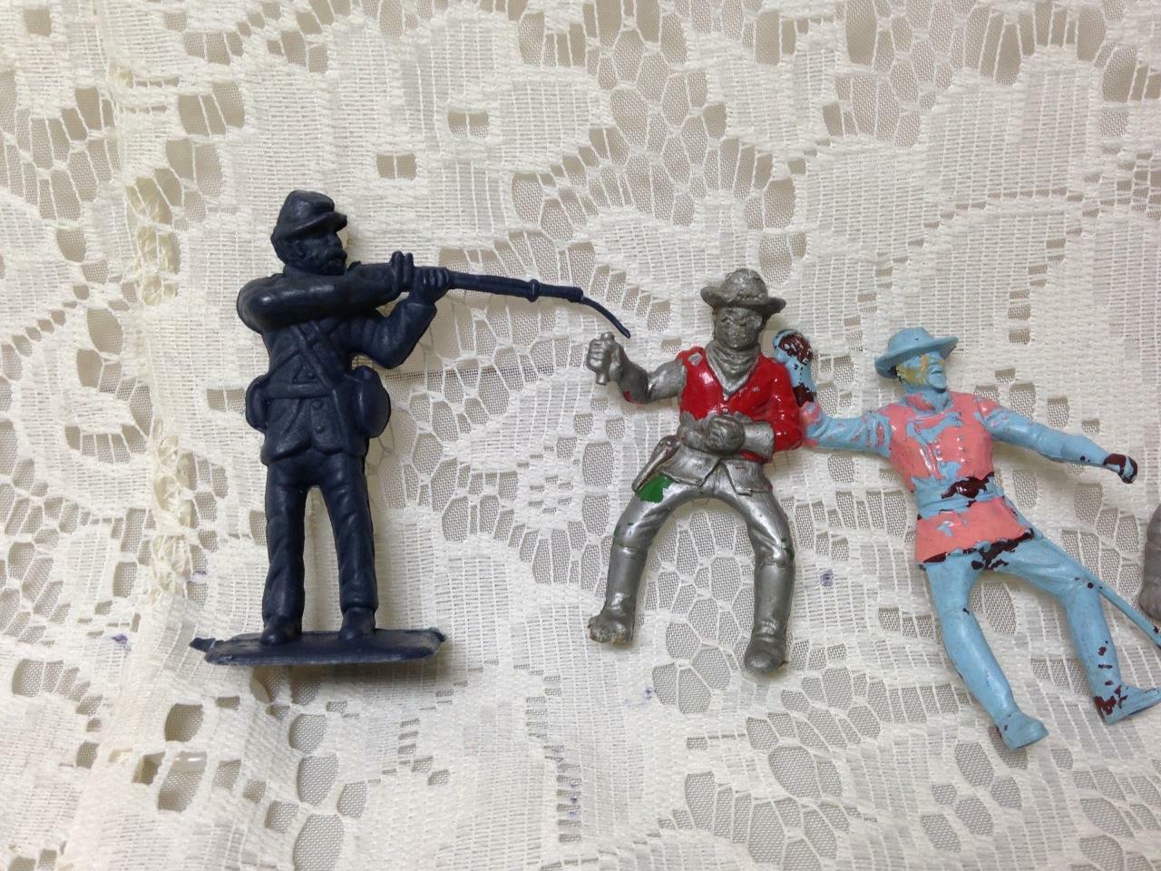 Vintage, Painted, 5-pcs Miniature Soldiers 2 to 2.5in each (#10)