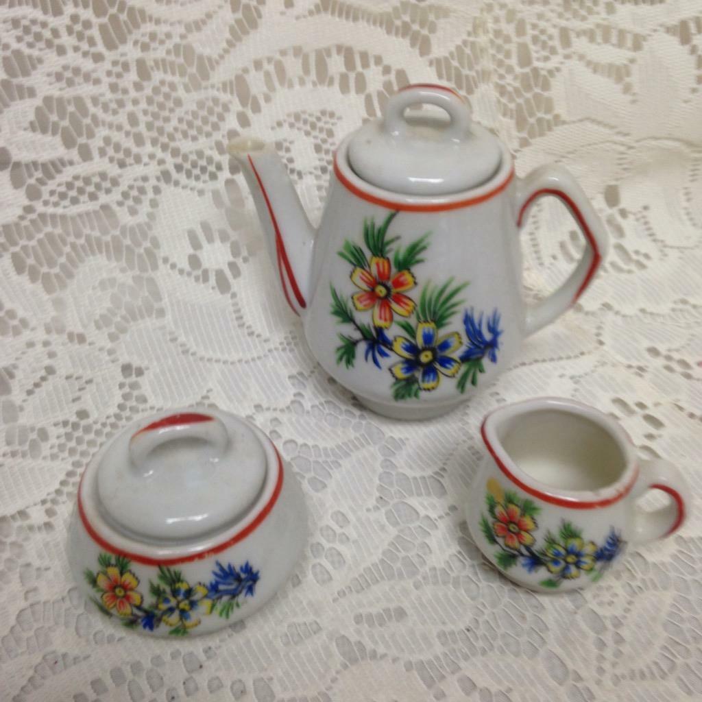 Vintage, Floral Porcelain 16pc Child’s Tea Set for 4